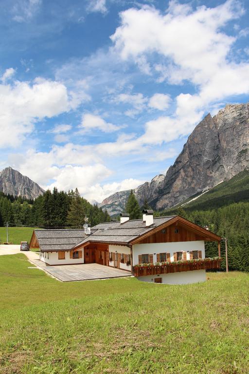 Villa Jägerhaus Agriturismo Cortina d'Ampezzo Exterior foto