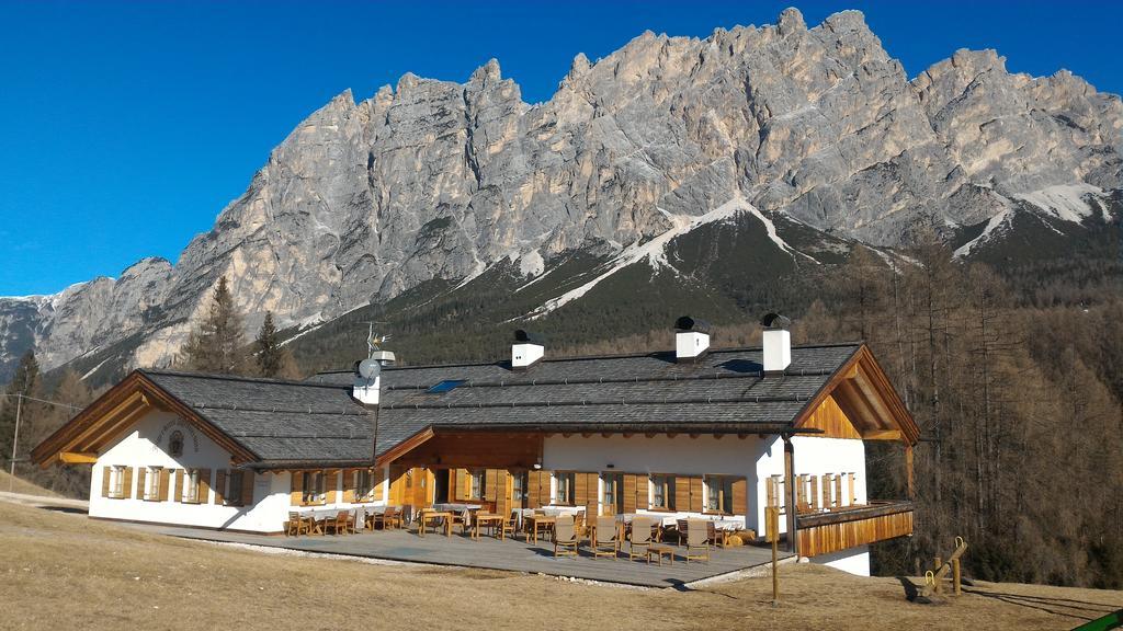 Villa Jägerhaus Agriturismo Cortina d'Ampezzo Exterior foto